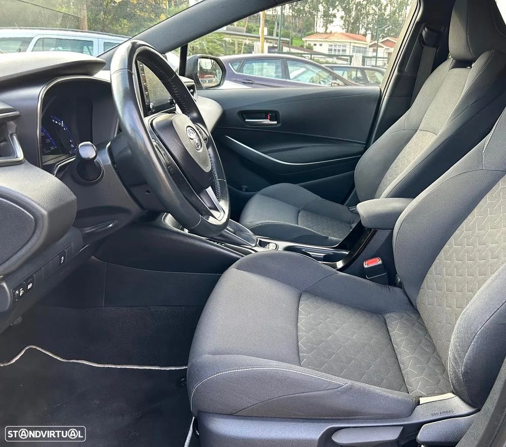 Toyota Corolla Touring Sports 1.8 Hybrid Comfort+P.Sport - 10