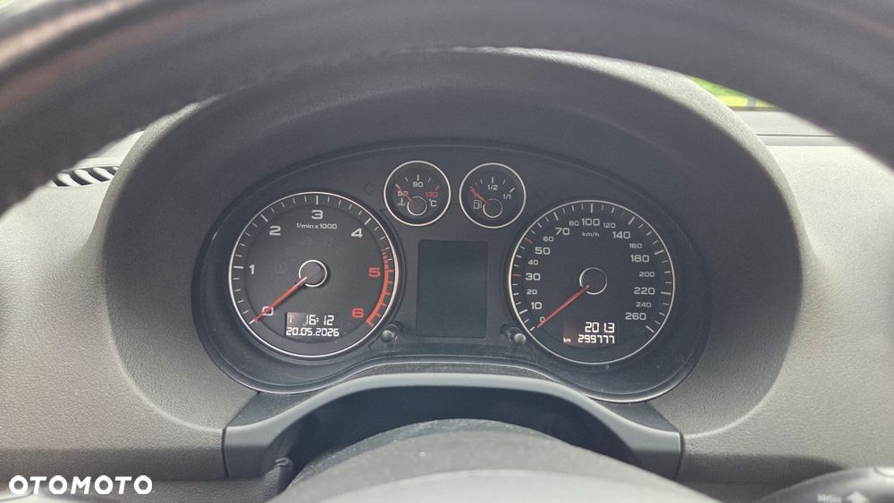 Audi A3 3-drzwiowe 2.0 TDI DPF Attraction - 6