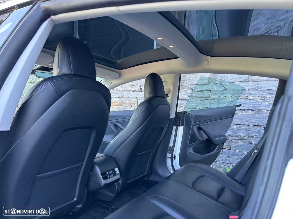Tesla Model 3 - 15