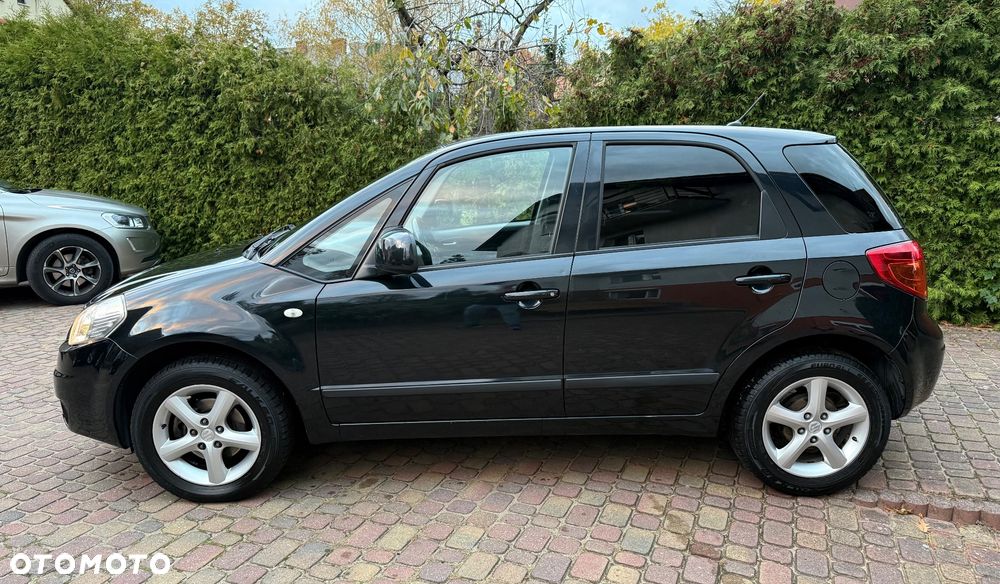 Suzuki SX4 1.6 GS/Premium - 8