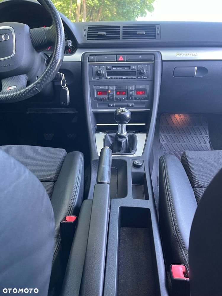 Audi A4 Avant 1.8T Quattro - 24