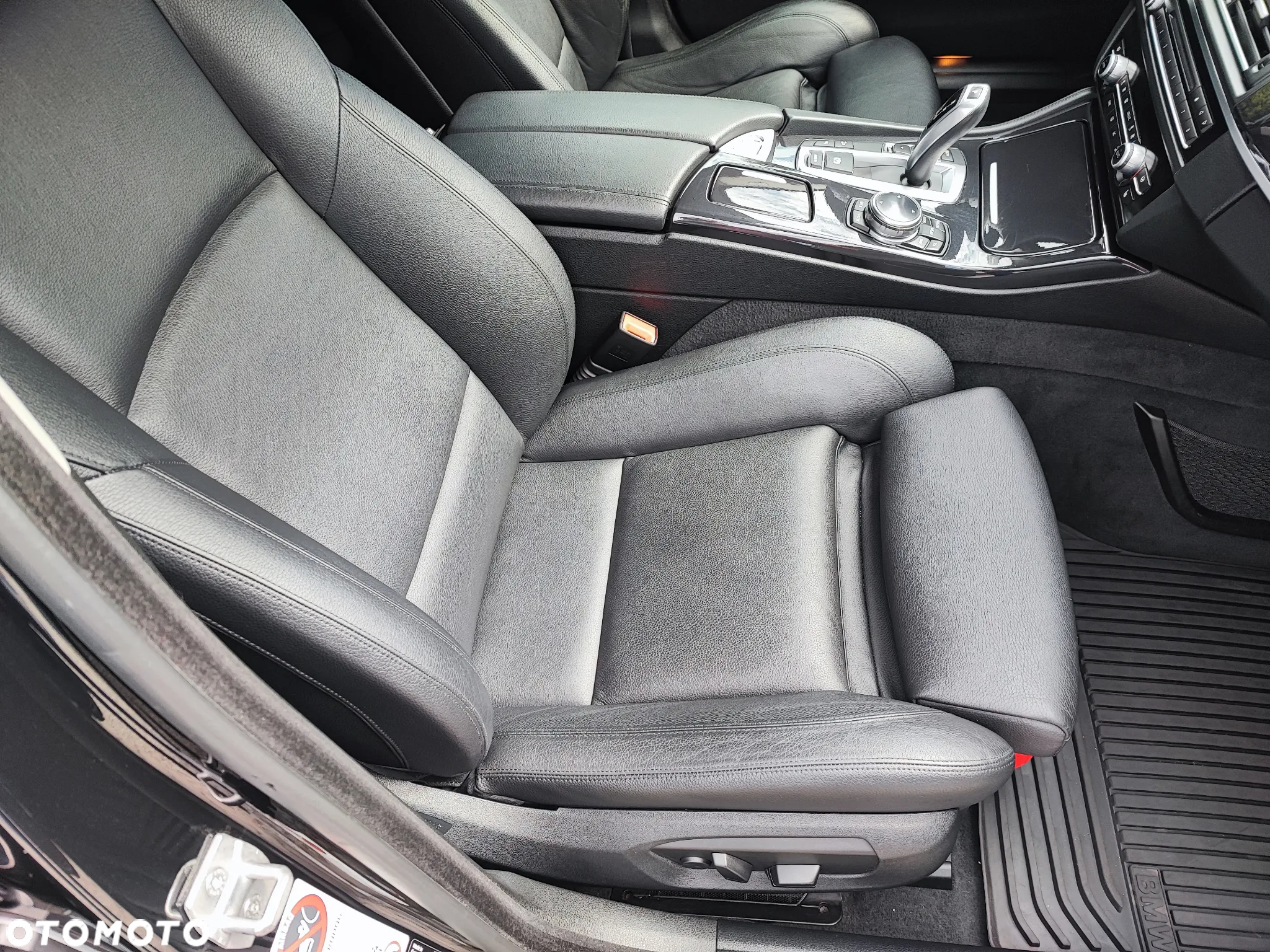 BMW Seria 5 520d Luxury Line - 23