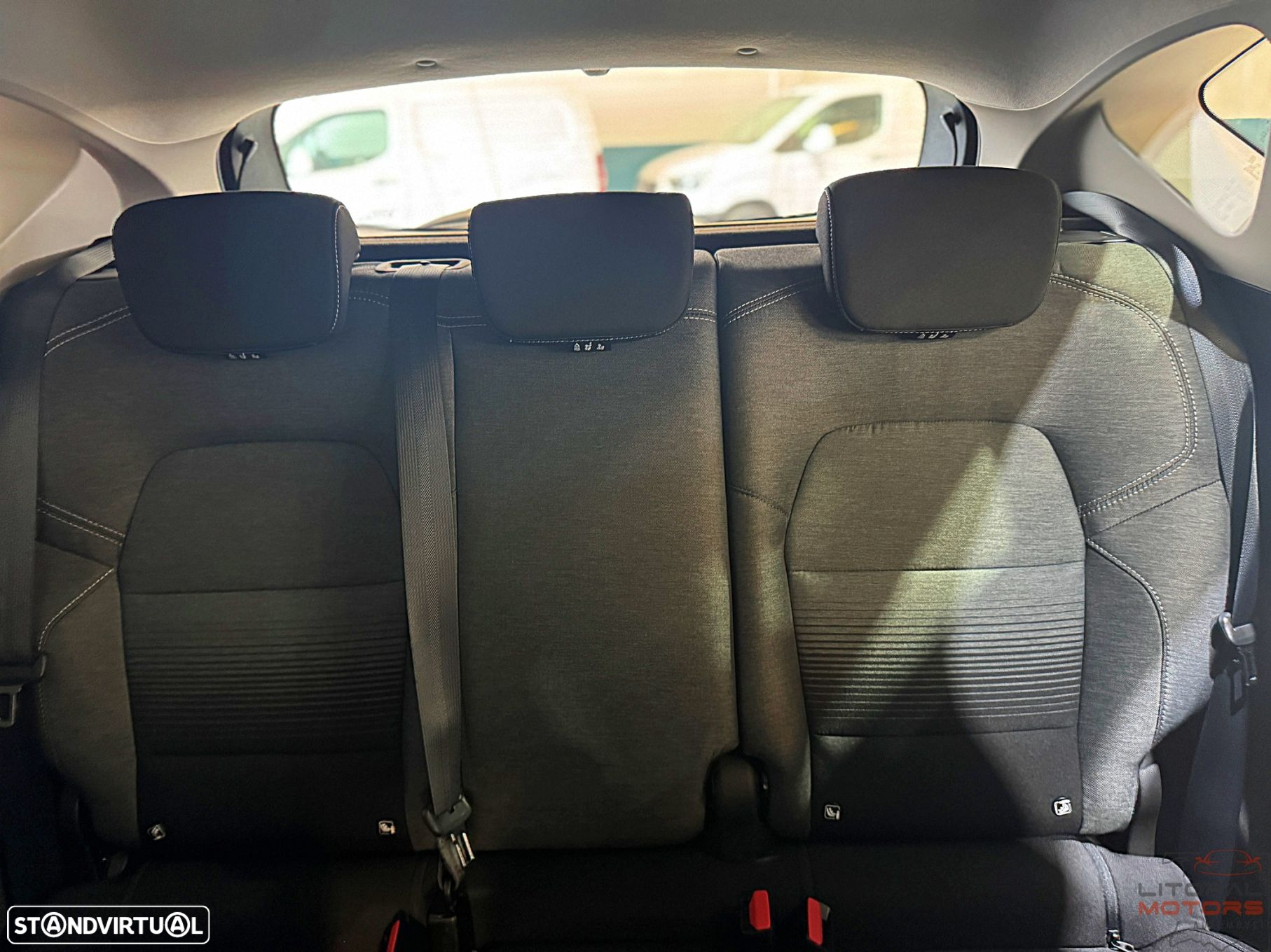 Renault Captur 1.0 TCe Zen - 36