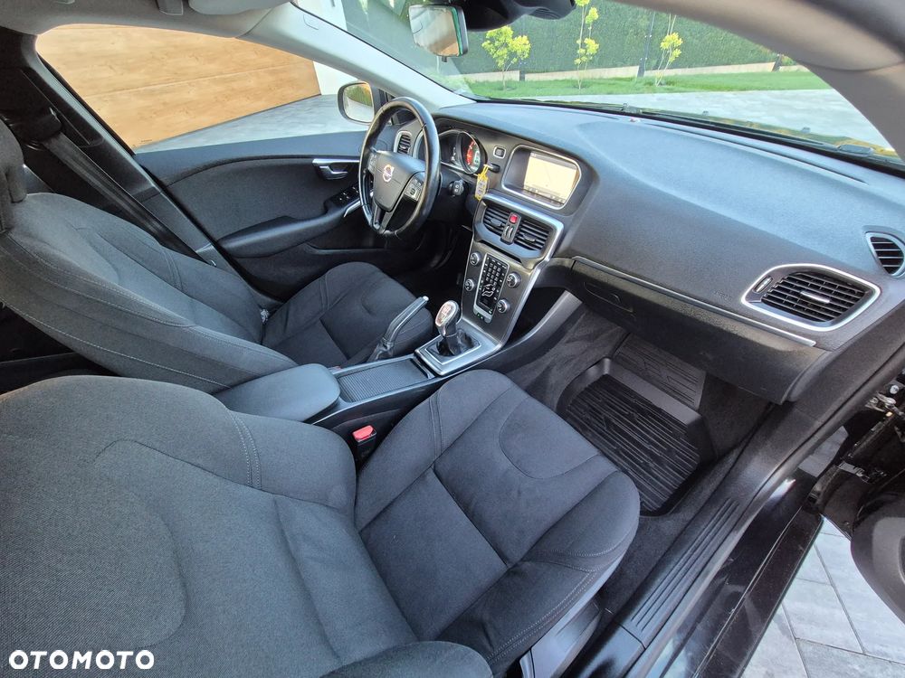Volvo V40 T2 Kinetic - 12