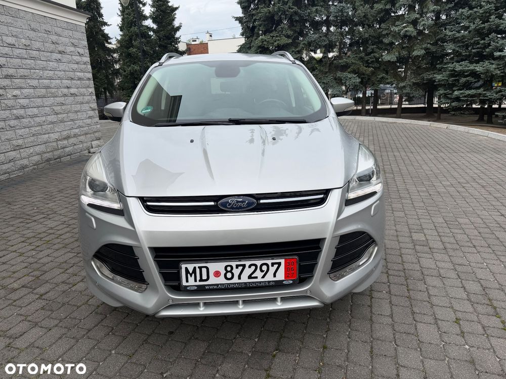 Ford Kuga 1.5 EcoBoost 2x4 Titanium - 3