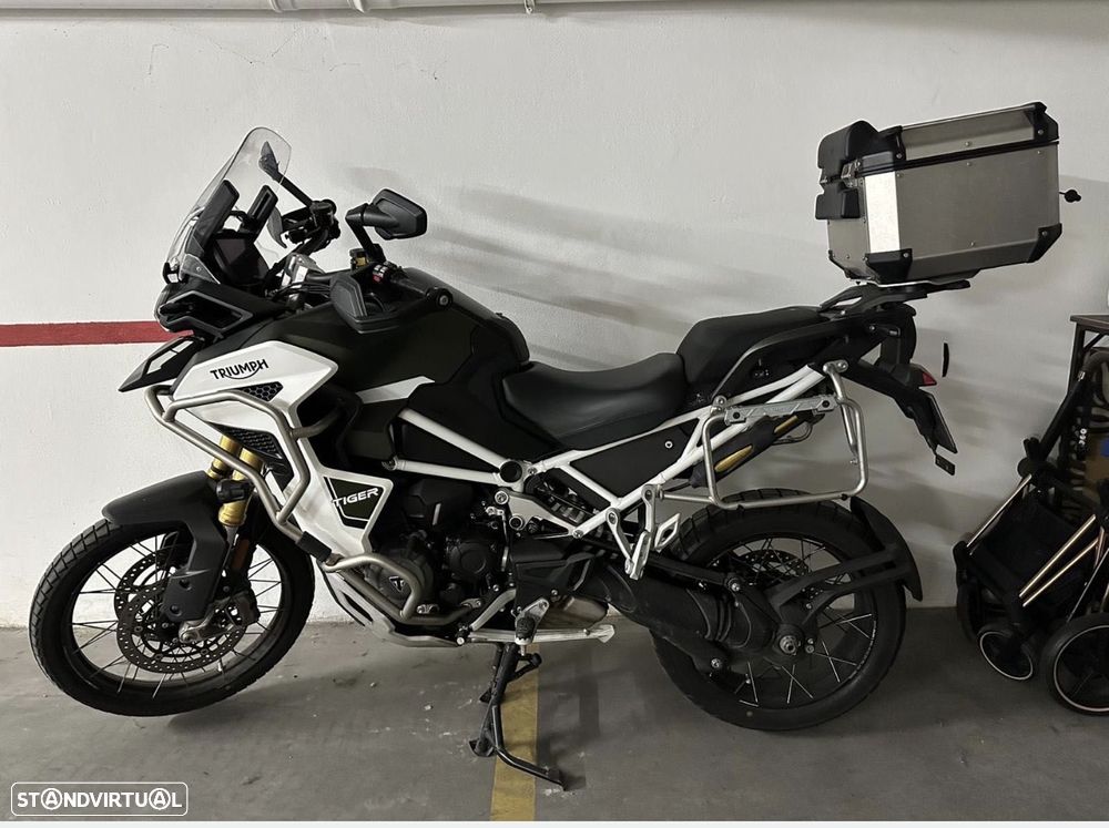 Triumph Tiger Rally Explorer - 1