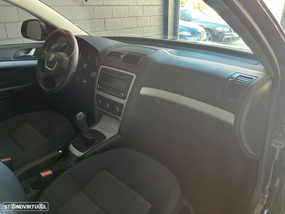 Skoda Octavia 1.6 TDI Sportline Pack - 17