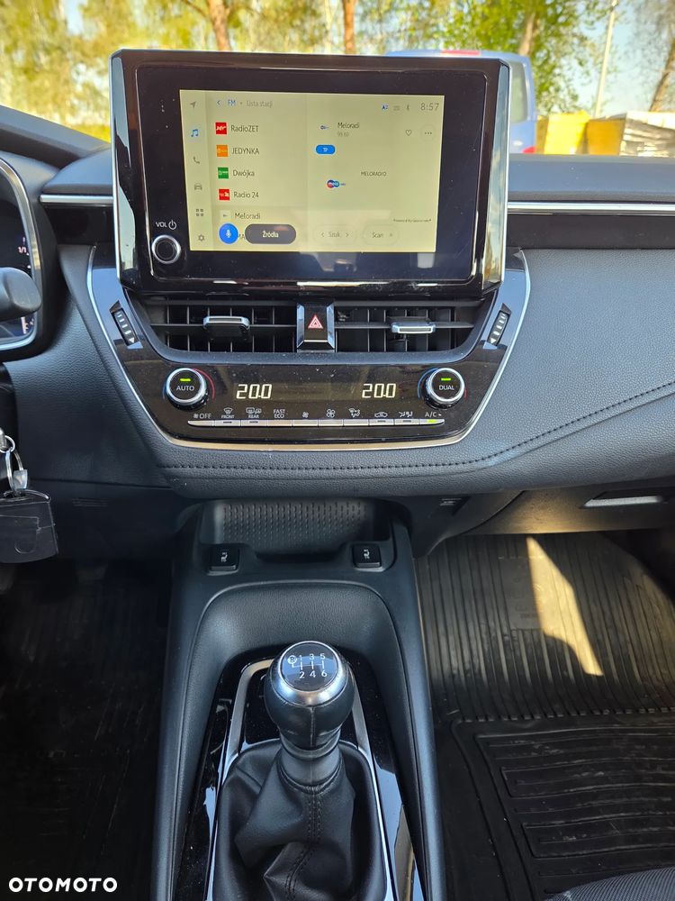 Toyota Corolla 1.5 Comfort - 11