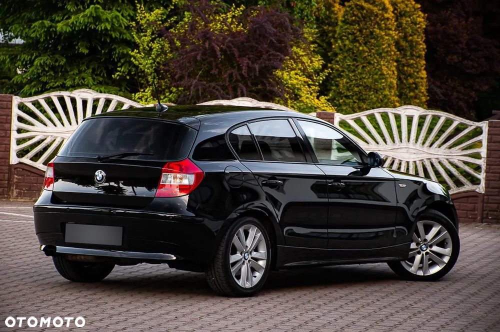 BMW Seria 1 130i - 25