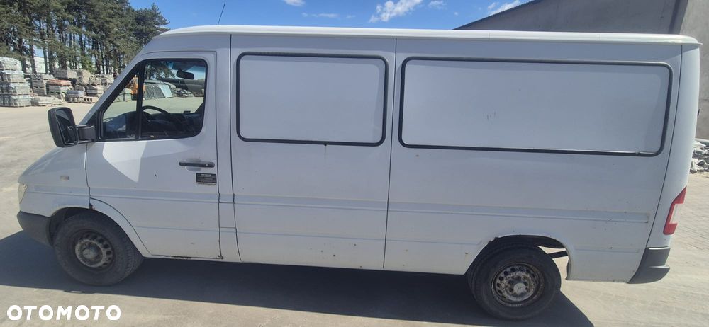 Mercedes-Benz Sprinter - 1