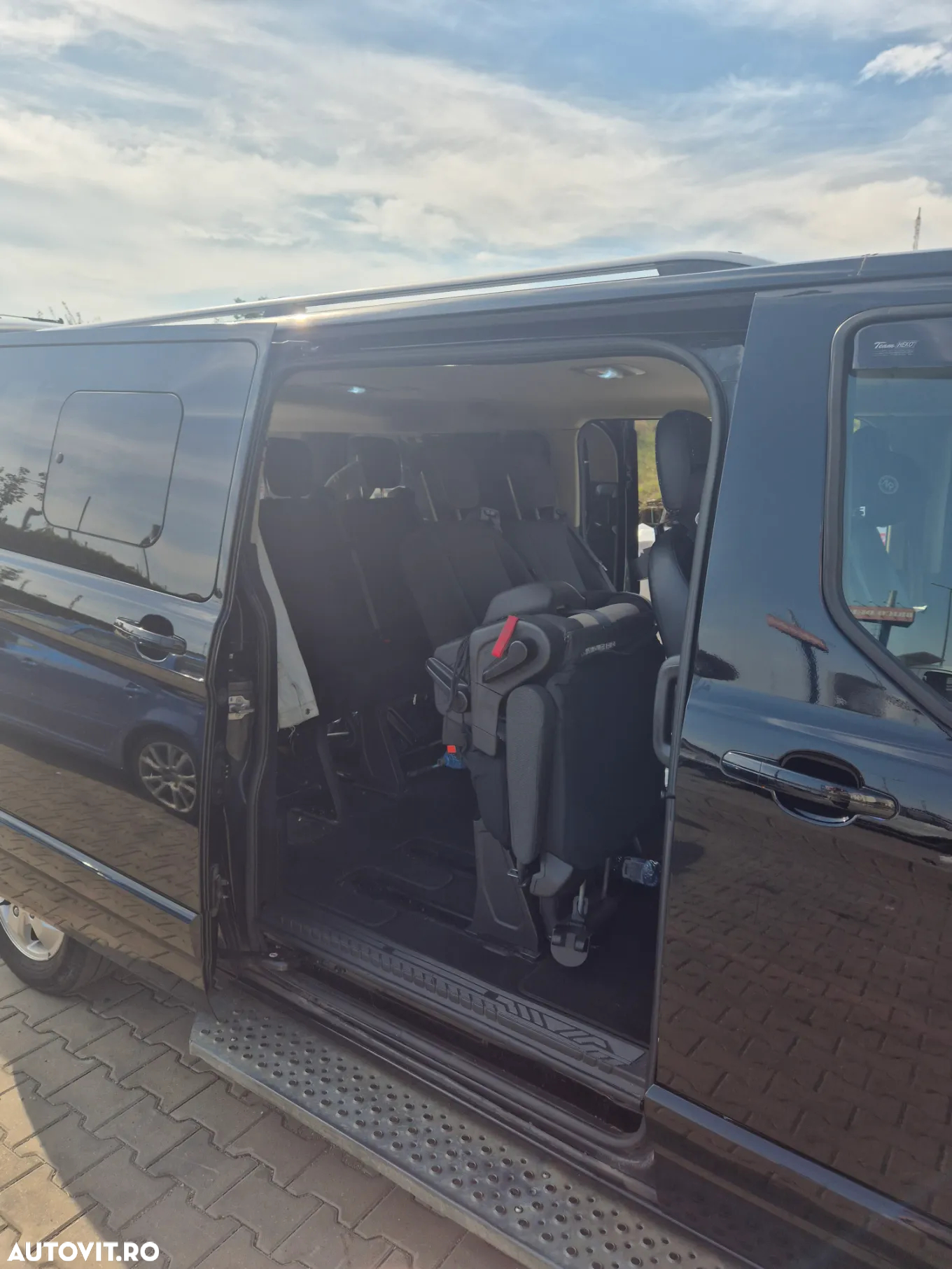 Ford Tourneo Custom - 8