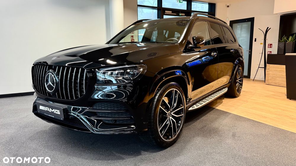 Mercedes-Benz GLS - 33