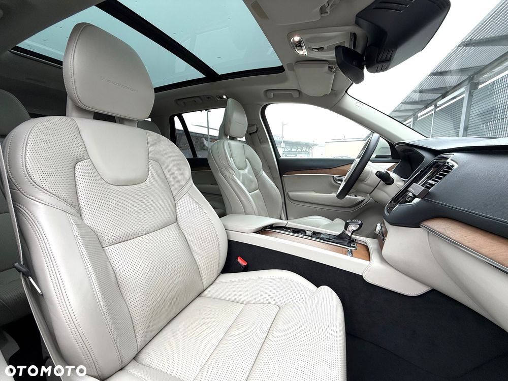 Volvo XC 90 D5 SCR AWD Inscription - 32