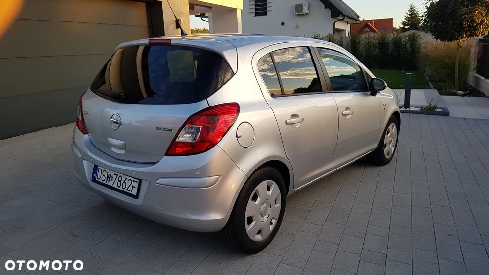 Opel Corsa 2010 photo 5