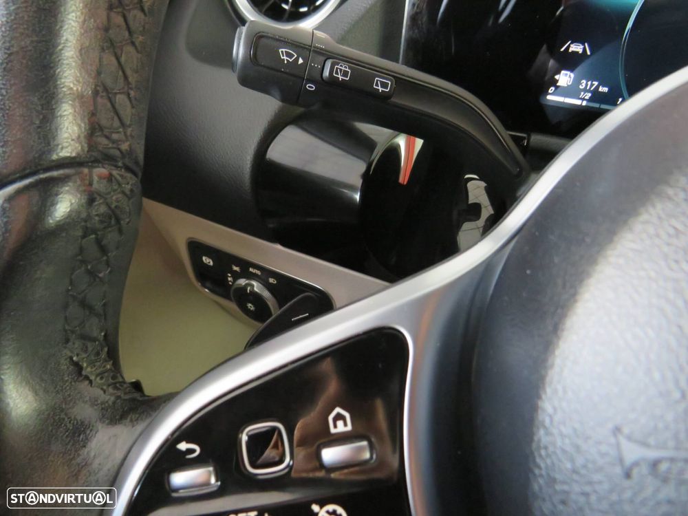 Mercedes-Benz GLA 180 d Style - 26