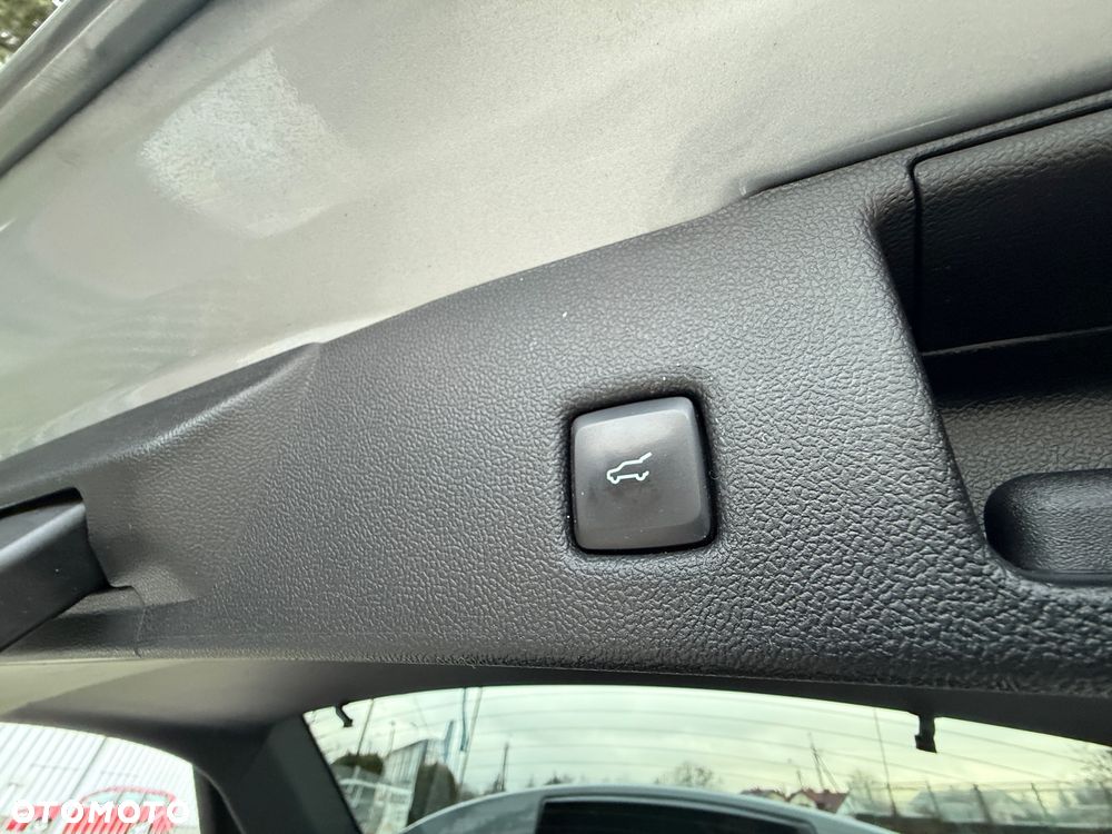 Ford Kuga 2.5 Duratec PHEV ST-LINE X - 8