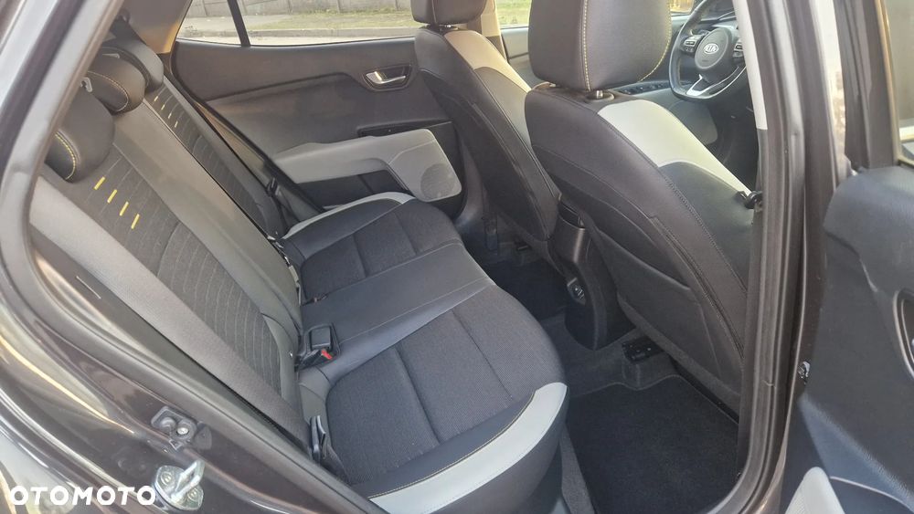Kia Stonic 1.6 CRDi Platinum Edition - 12