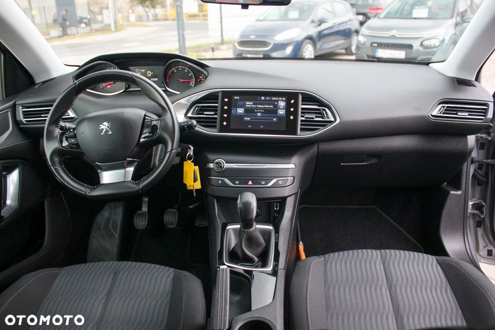 Peugeot 308 1.2 PureTech Active S&S - 16