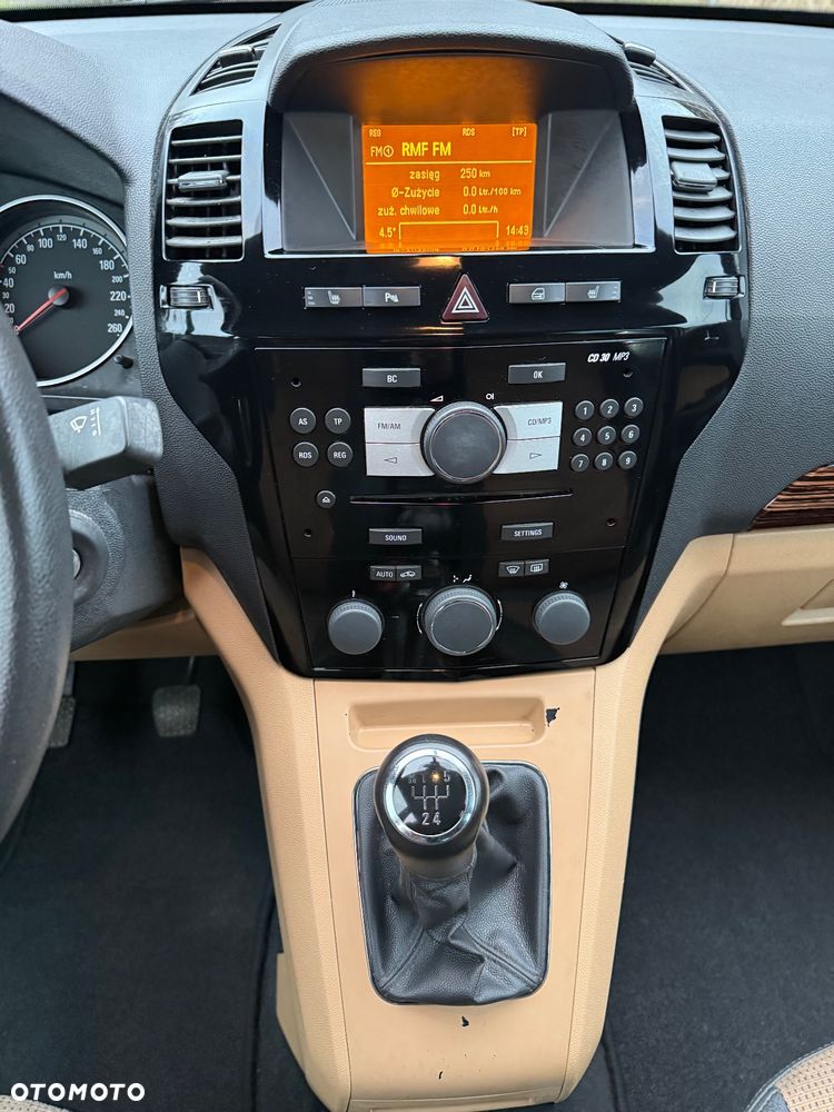 Opel Zafira 1.8 Family Plus - 24