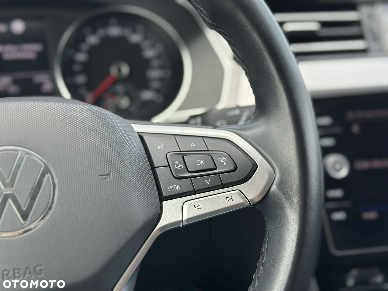 Volkswagen Passat 2.0 TDI EVO Business - 14
