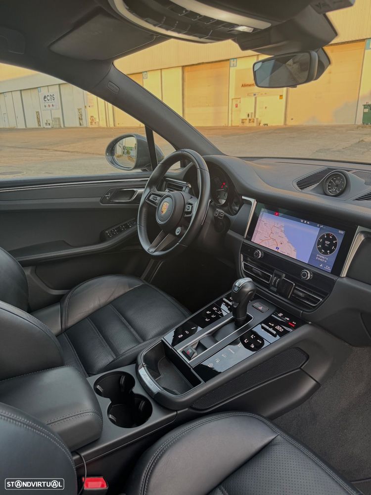 Porsche Macan T - 28
