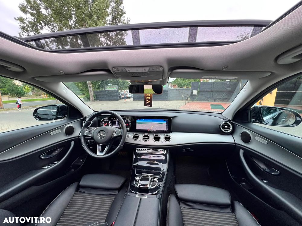 Mercedes-Benz E - 10