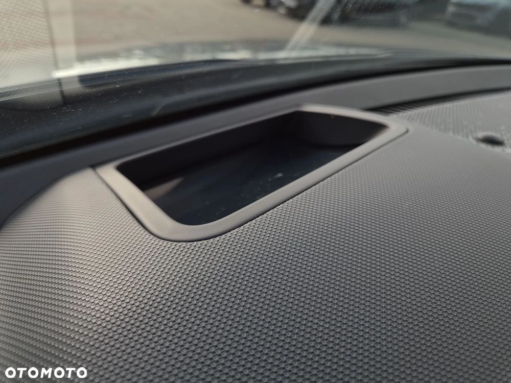 Kia Niro 1.6 GDI Hybrid Business Line - 31