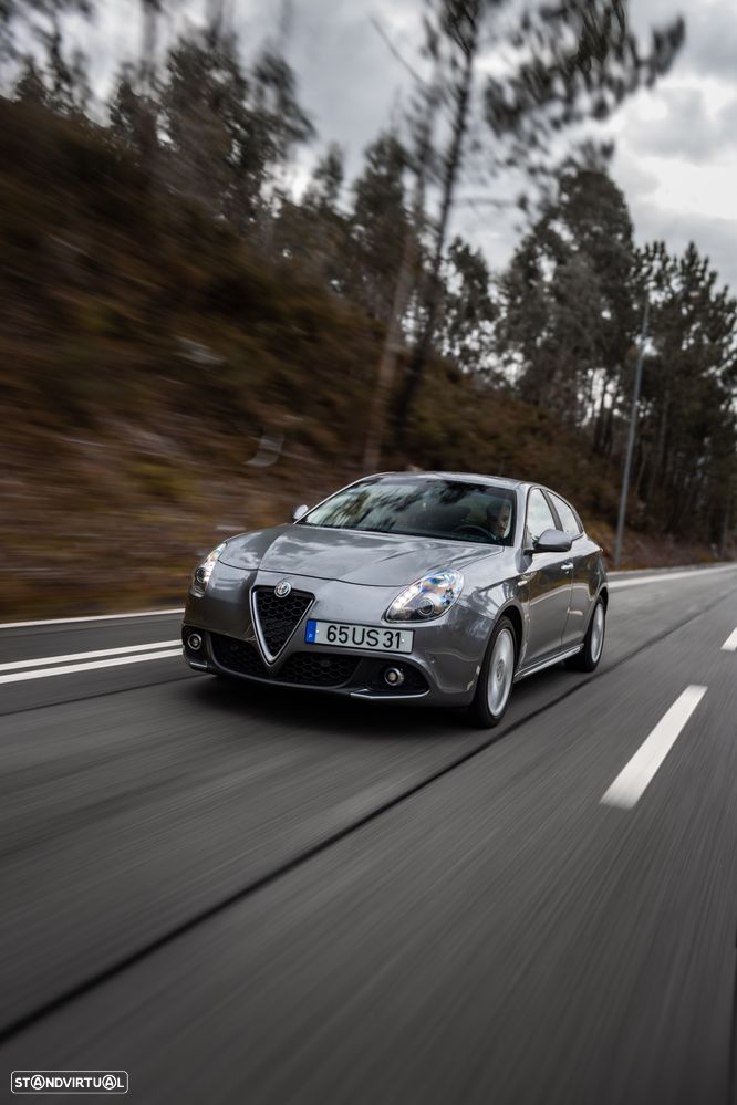 Alfa Romeo Giulietta 1.6 JTDM Super - 1