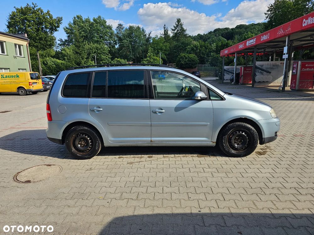 Volkswagen Touran 1.4 TSI Trendline - 4