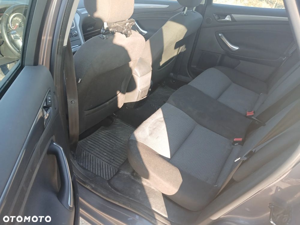 Ford Mondeo 2.0 TDCi Gold X - 11