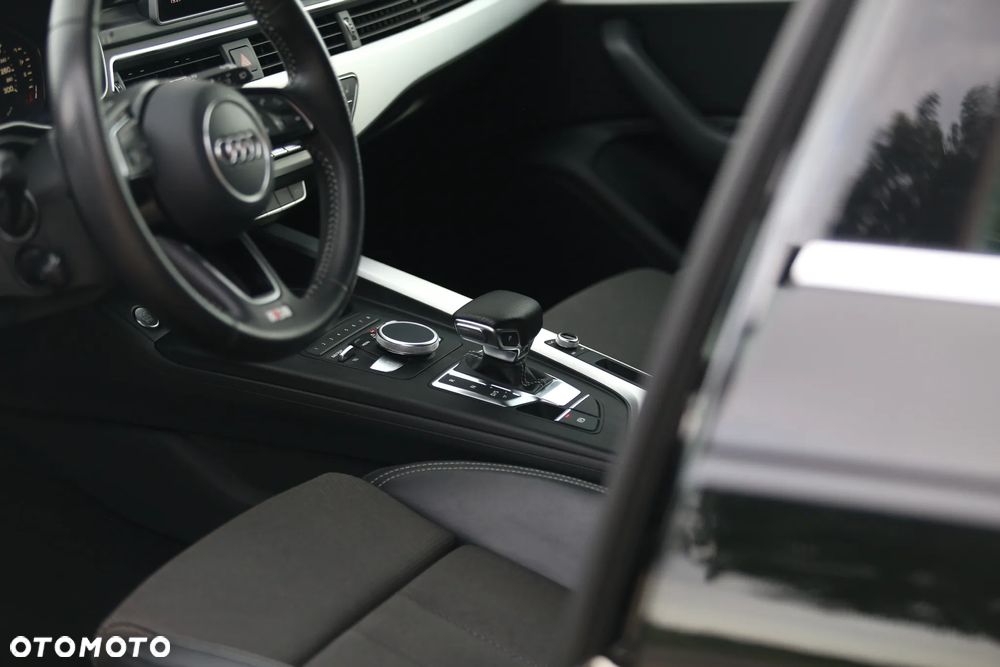 Audi A4 Avant 2.0 TDI ultra S tronic sport - 36