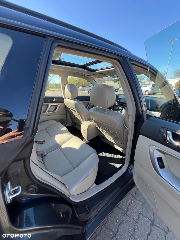 Subaru Outback 2.0D RC 000 - 19