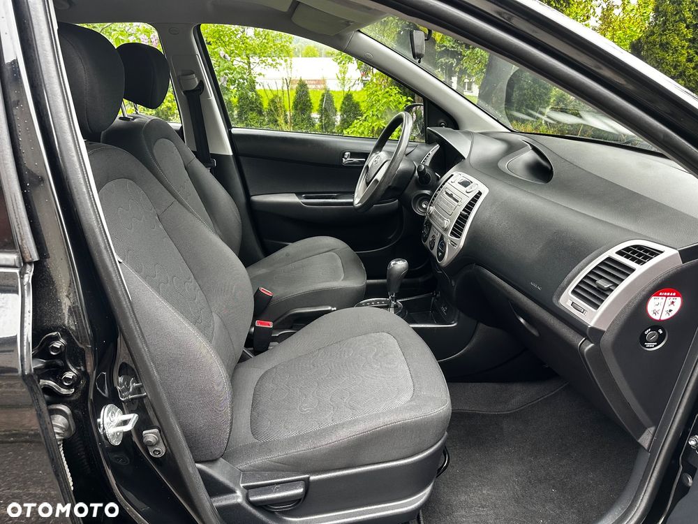Hyundai i20 1.4 Comfort - 14