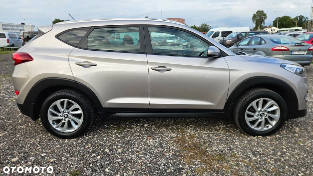 Hyundai Tucson 1.6 GDI BlueDrive Style 2WD - 8
