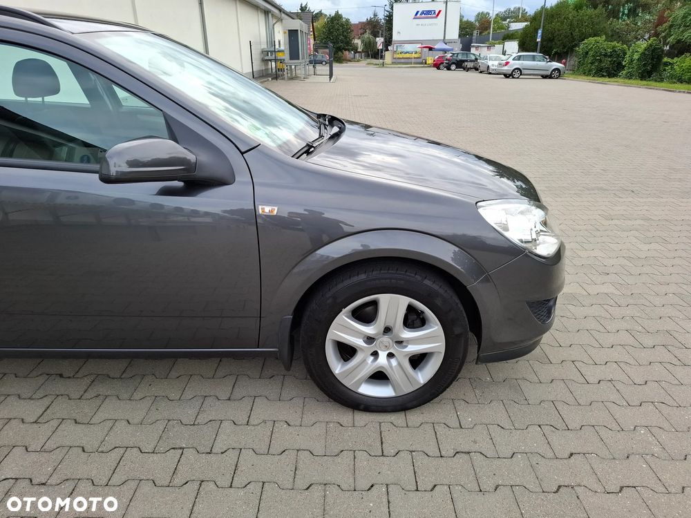 Opel Astra 1.6 Enjoy - 8