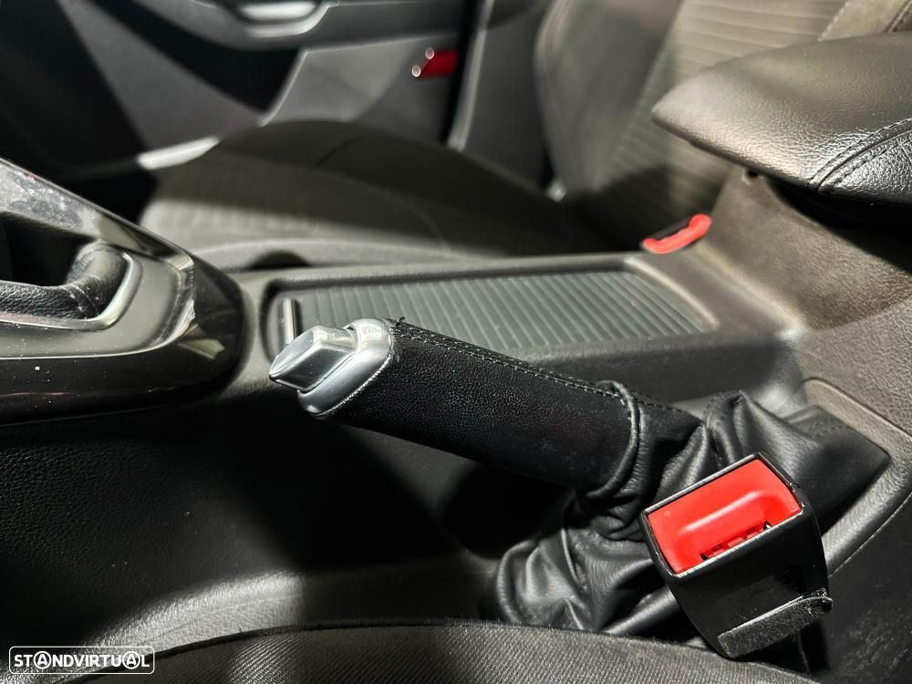 Ford Focus 1.5 TDCi Titanium - 46