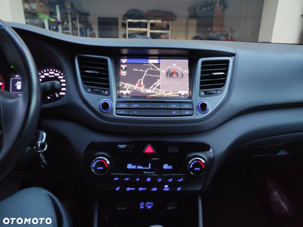 Hyundai Tucson blue 1.7 CRDi 2WD Style - 25