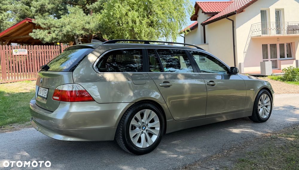 BMW Seria 5 525i - 7