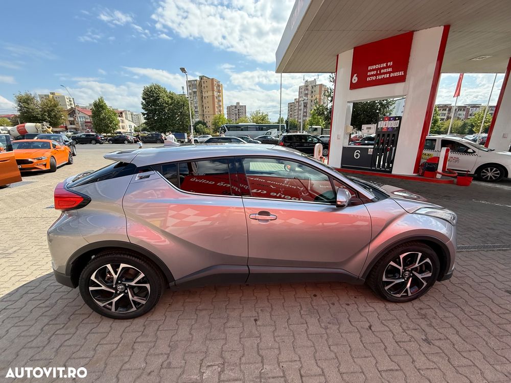 Toyota C-HR 1.8 HSD 122 CP 4x2 CVT Style - 24