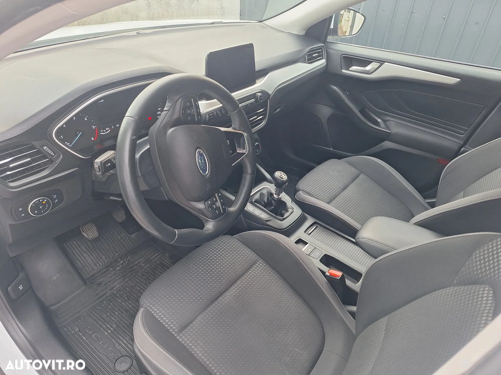Ford Focus 1.5 EcoBlue Connected - 13