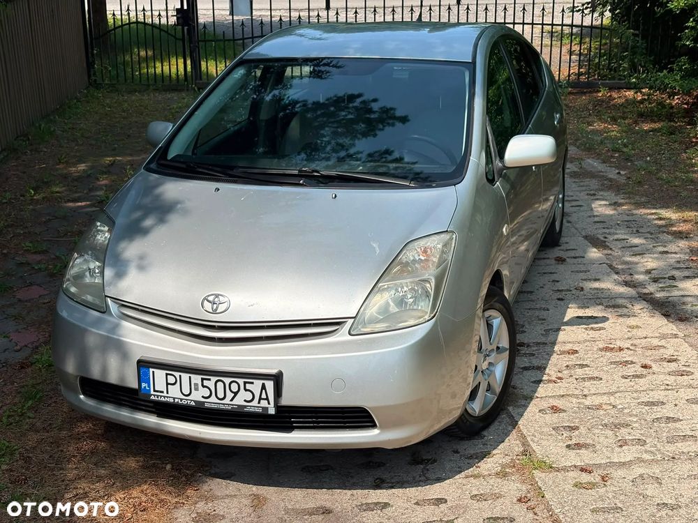 Toyota Prius - 2