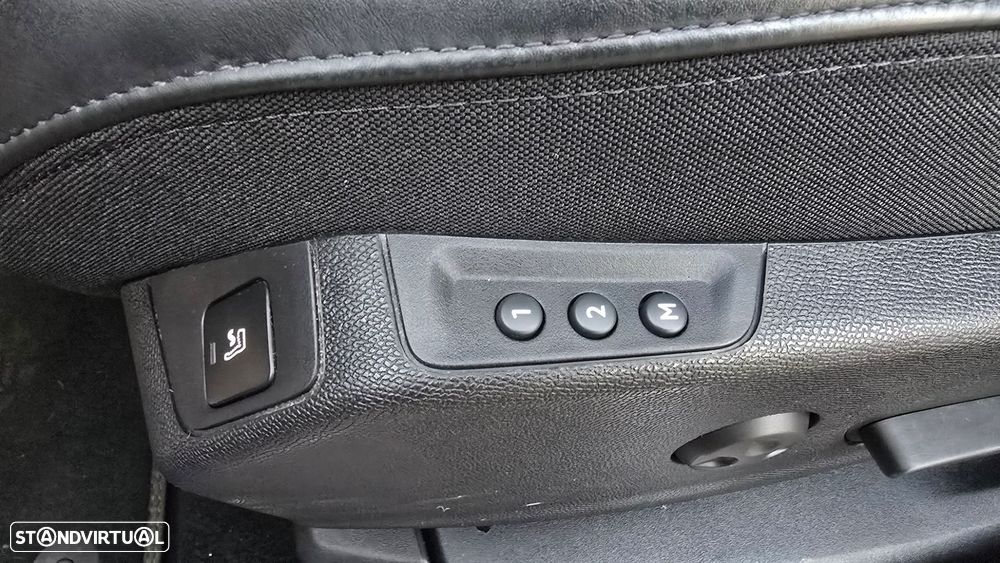 Peugeot 5008 1.5 BlueHDi GT Line J19 EAT8 - 52