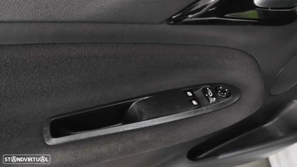 Citroën DS3 1.6 HDi Airdream So Chic - 27