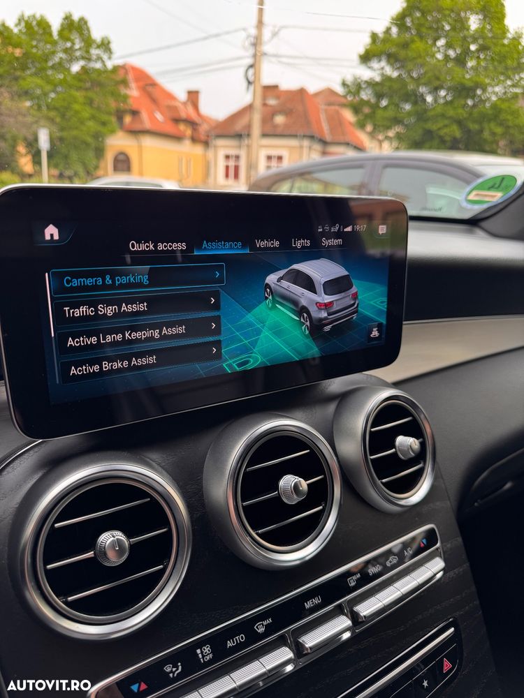Mercedes-Benz GLC 200 4MATIC 9G-TRONIC - 9