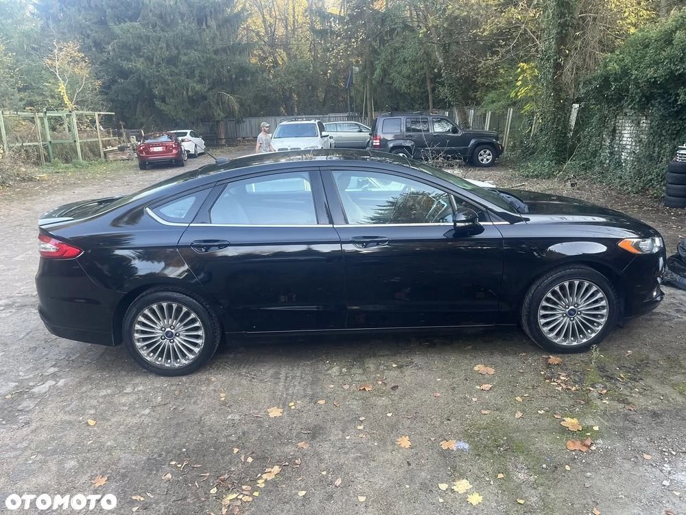 Ford Fusion - 2