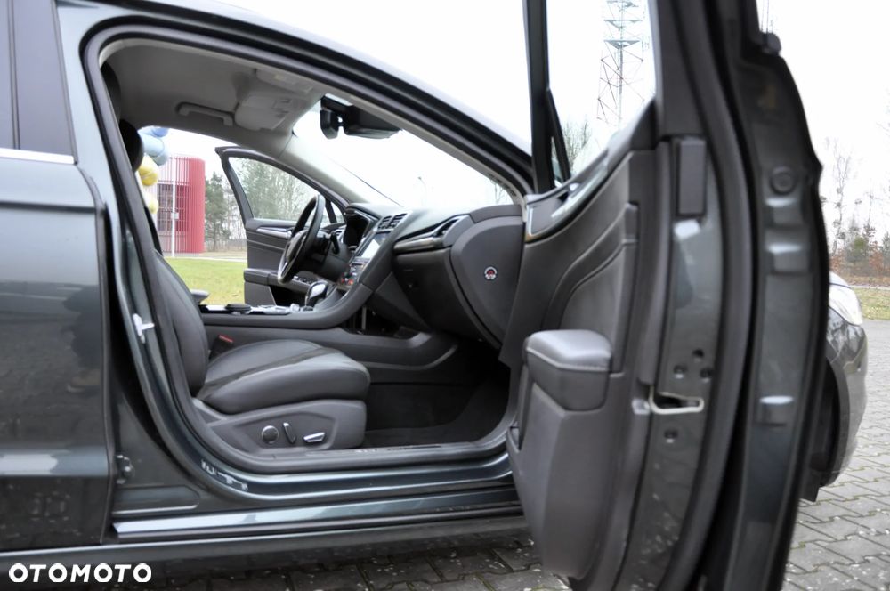 Ford Mondeo 2.0 TDCi Titanium PowerShift - 24