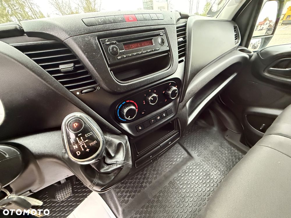 Iveco 35 S  3.0 - 32