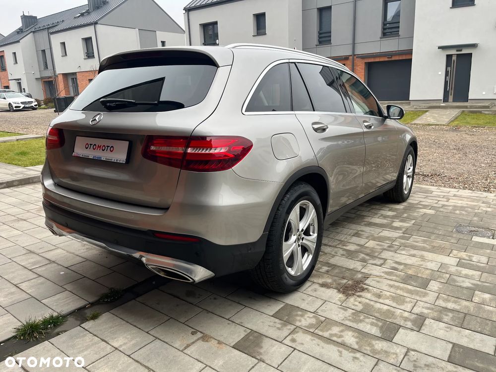 Mercedes-Benz GLC 250 4Matic 9G-TRONIC - 4