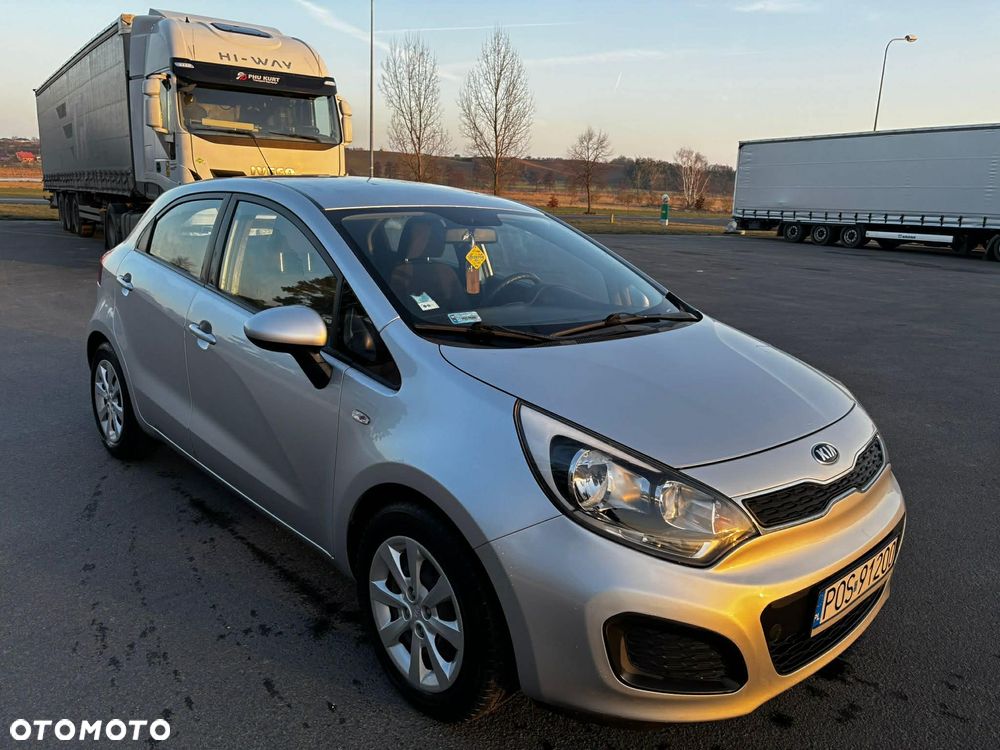 Kia Rio - 3
