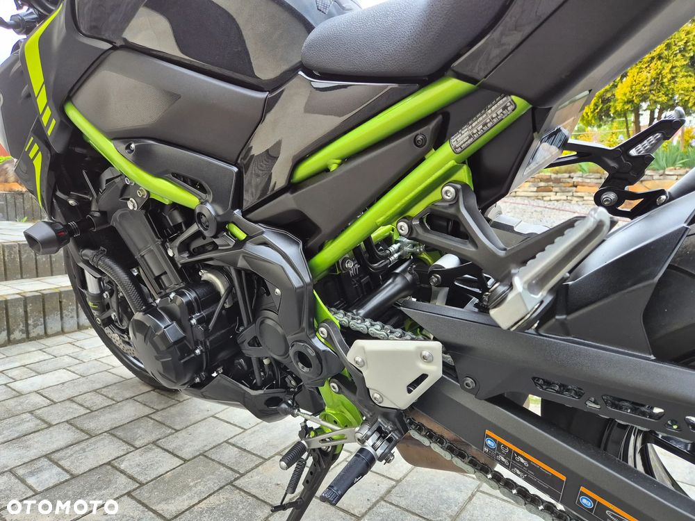 Kawasaki Z 900 - 17